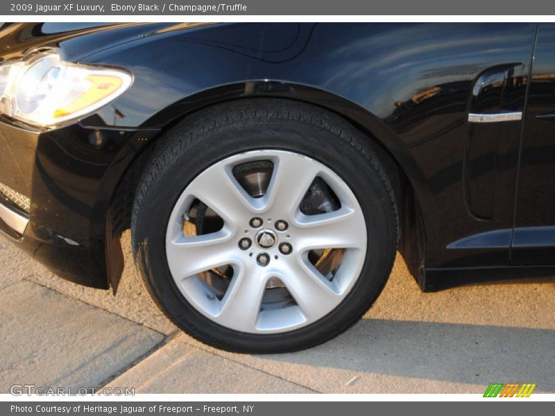 Ebony Black / Champagne/Truffle 2009 Jaguar XF Luxury