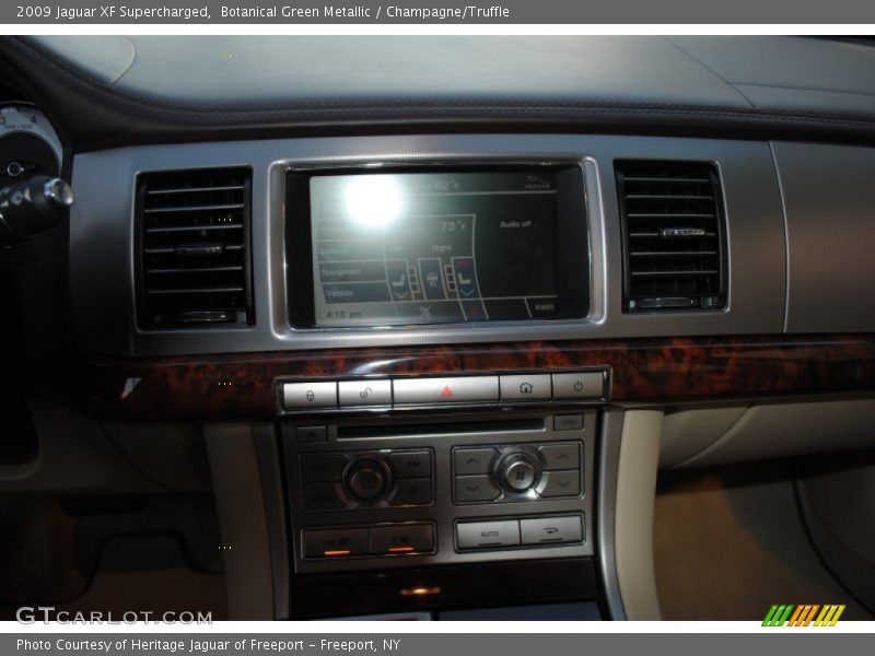 Botanical Green Metallic / Champagne/Truffle 2009 Jaguar XF Supercharged