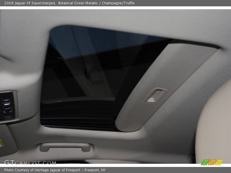 Botanical Green Metallic / Champagne/Truffle 2009 Jaguar XF Supercharged