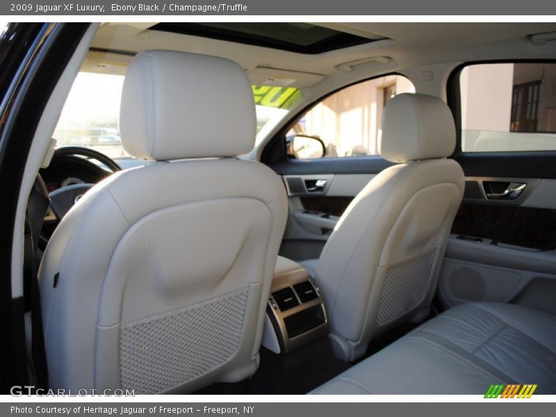 Ebony Black / Champagne/Truffle 2009 Jaguar XF Luxury