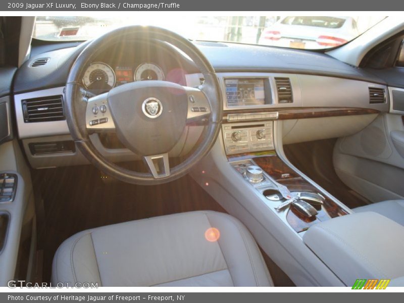 Ebony Black / Champagne/Truffle 2009 Jaguar XF Luxury