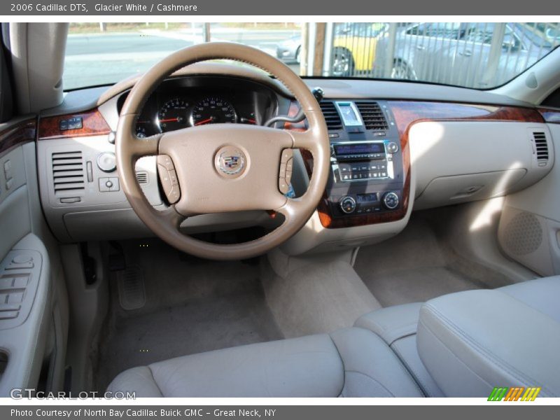 Glacier White / Cashmere 2006 Cadillac DTS