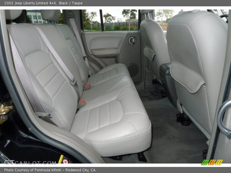 Black / Taupe 2002 Jeep Liberty Limited 4x4