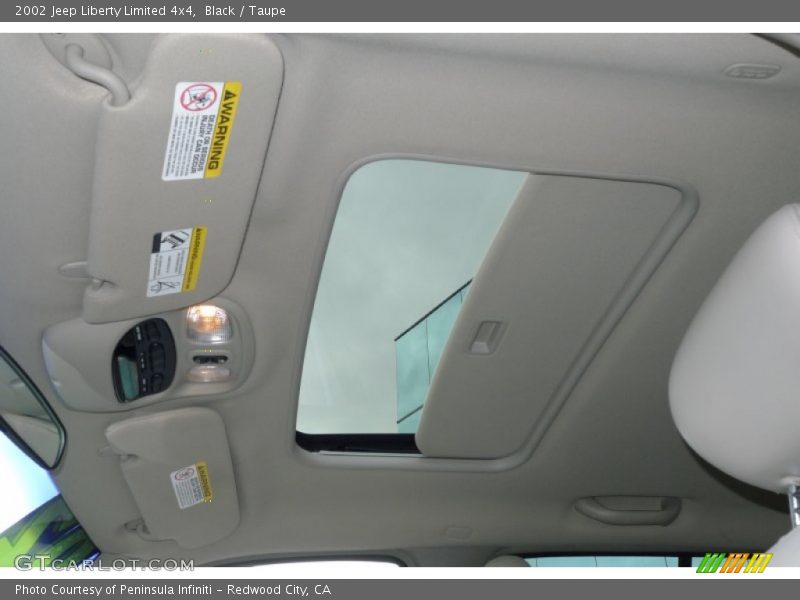 Black / Taupe 2002 Jeep Liberty Limited 4x4