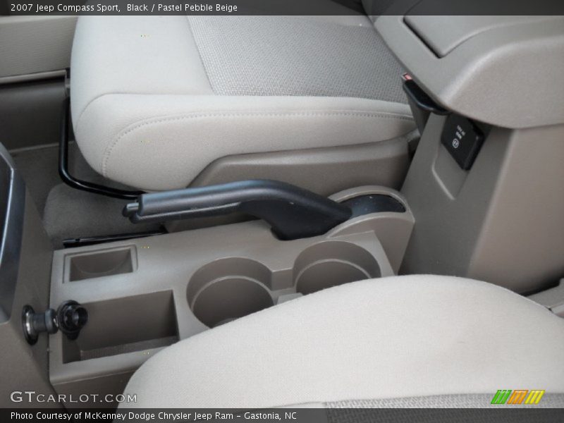 Black / Pastel Pebble Beige 2007 Jeep Compass Sport