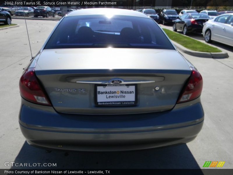 Spruce Green Metallic / Medium Parchment 2002 Ford Taurus SE