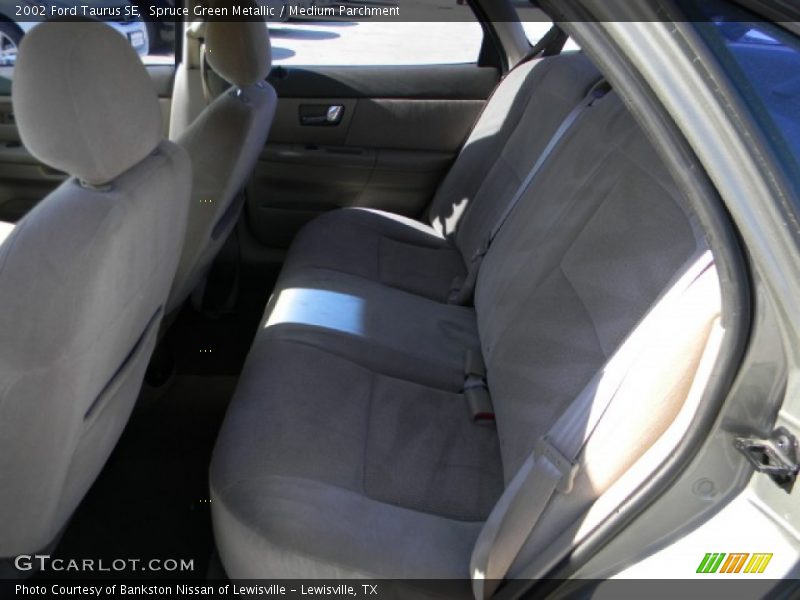 Spruce Green Metallic / Medium Parchment 2002 Ford Taurus SE