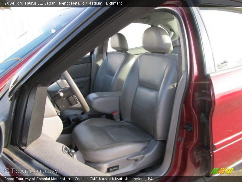 Merlot Metallic / Medium Parchment 2004 Ford Taurus SES Sedan