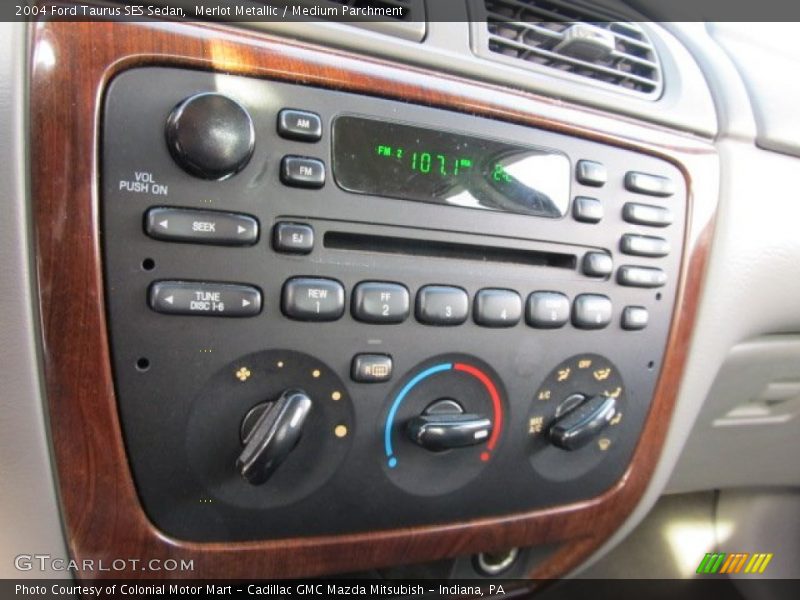 Controls of 2004 Taurus SES Sedan