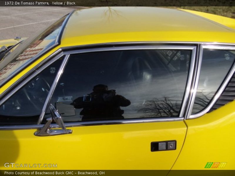 Drivers window - 1972 De Tomaso Pantera 