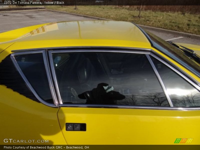 Yellow / Black 1972 De Tomaso Pantera