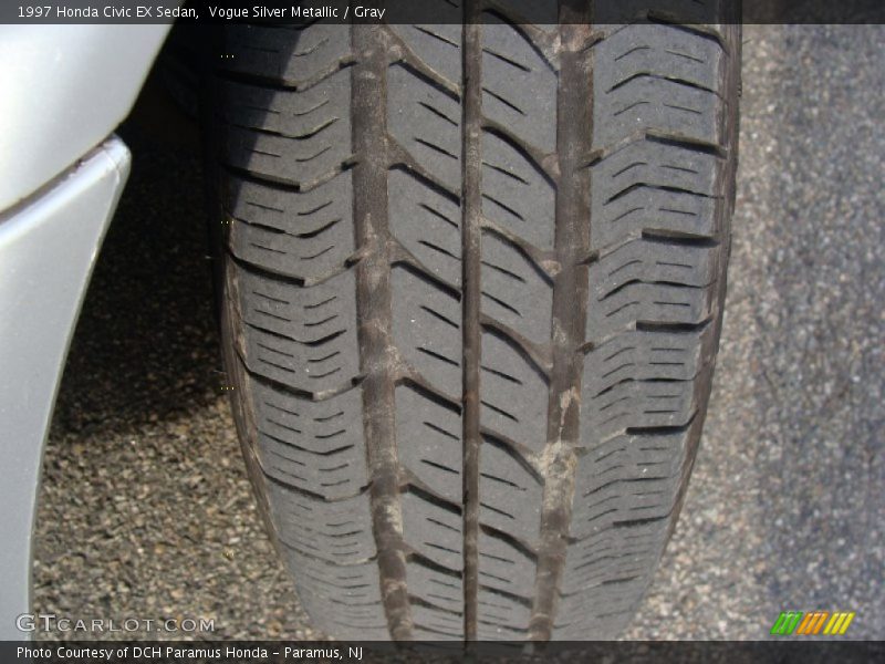 Vogue Silver Metallic / Gray 1997 Honda Civic EX Sedan