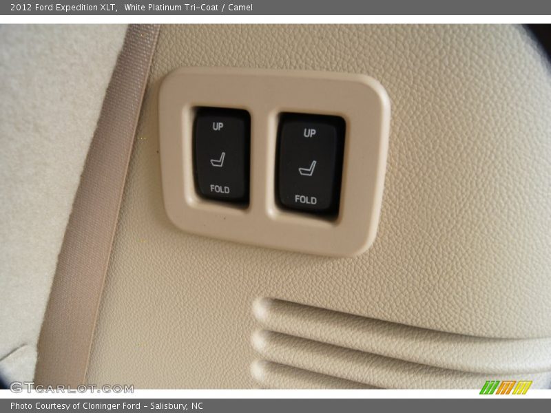 White Platinum Tri-Coat / Camel 2012 Ford Expedition XLT