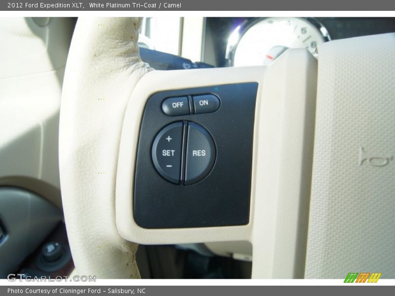 White Platinum Tri-Coat / Camel 2012 Ford Expedition XLT
