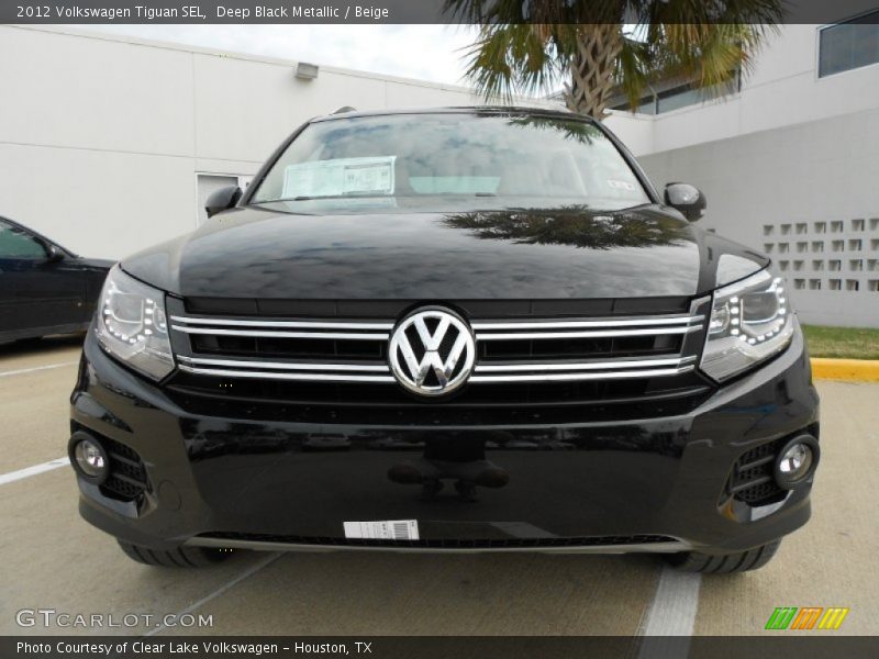 Deep Black Metallic / Beige 2012 Volkswagen Tiguan SEL
