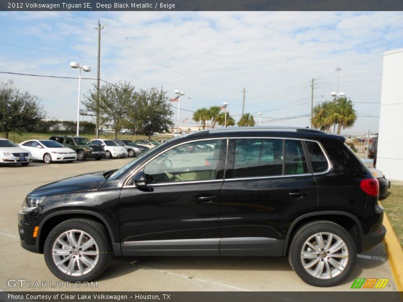 Deep Black Metallic / Beige 2012 Volkswagen Tiguan SE