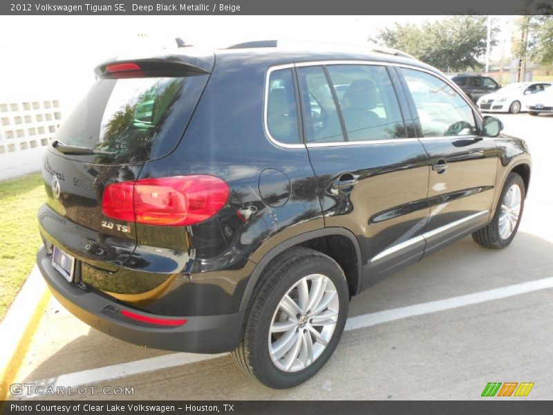 Deep Black Metallic / Beige 2012 Volkswagen Tiguan SE