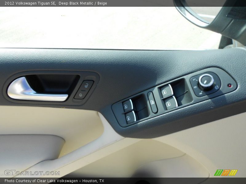 Deep Black Metallic / Beige 2012 Volkswagen Tiguan SE