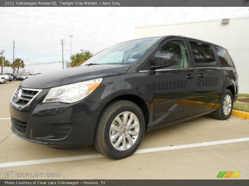 Twilight Gray Metallic / Aero Gray 2012 Volkswagen Routan SE