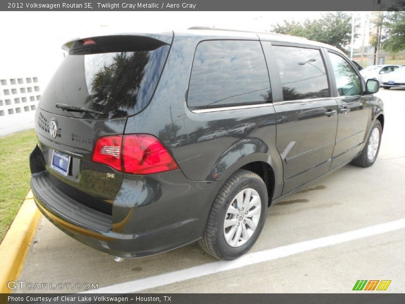 Twilight Gray Metallic / Aero Gray 2012 Volkswagen Routan SE