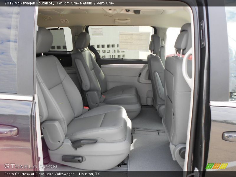  2012 Routan SE Aero Gray Interior