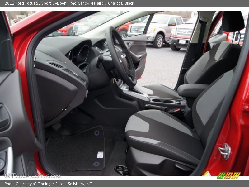  2012 Focus SE Sport 5-Door Charcoal Black Interior