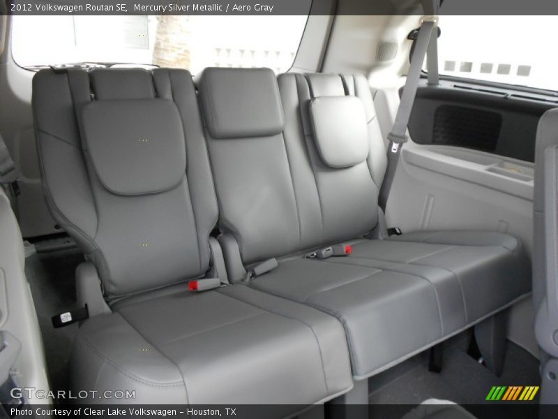  2012 Routan SE Aero Gray Interior