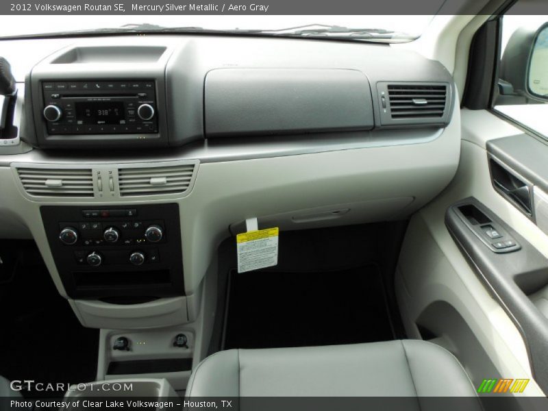 Mercury Silver Metallic / Aero Gray 2012 Volkswagen Routan SE