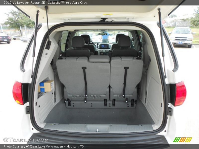  2012 Routan SE Trunk