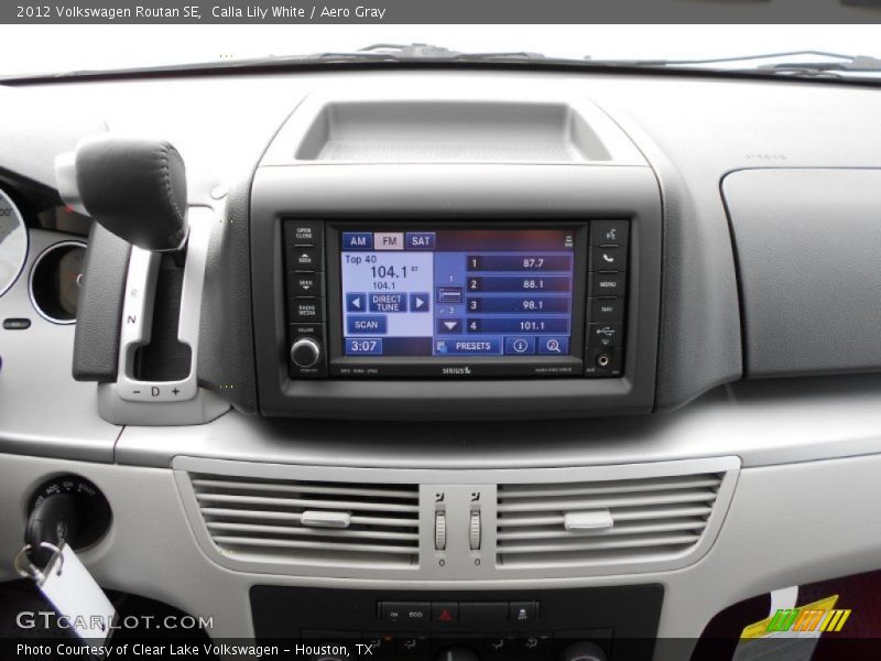 Controls of 2012 Routan SE