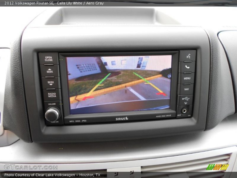 Calla Lily White / Aero Gray 2012 Volkswagen Routan SE