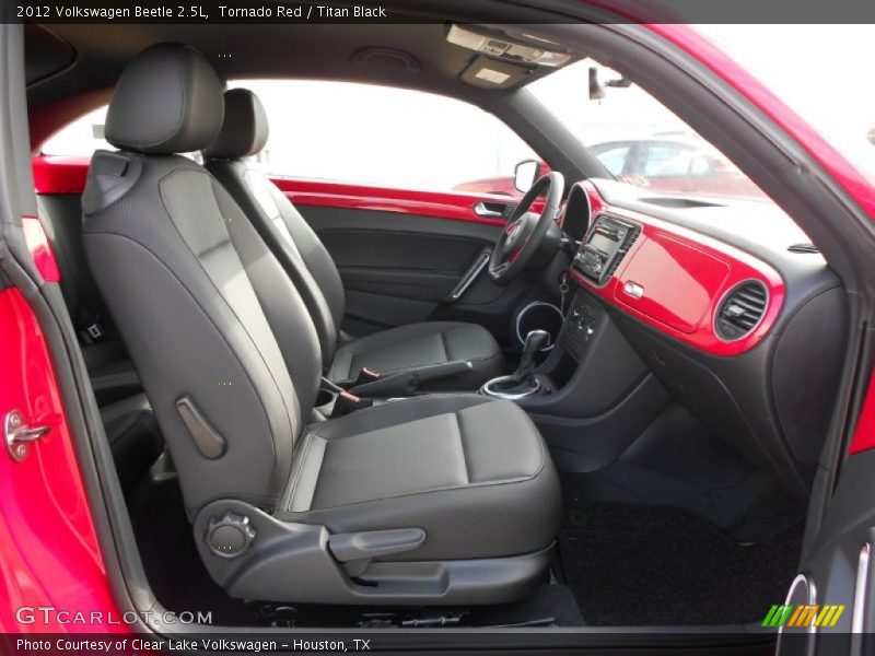  2012 Beetle 2.5L Titan Black Interior