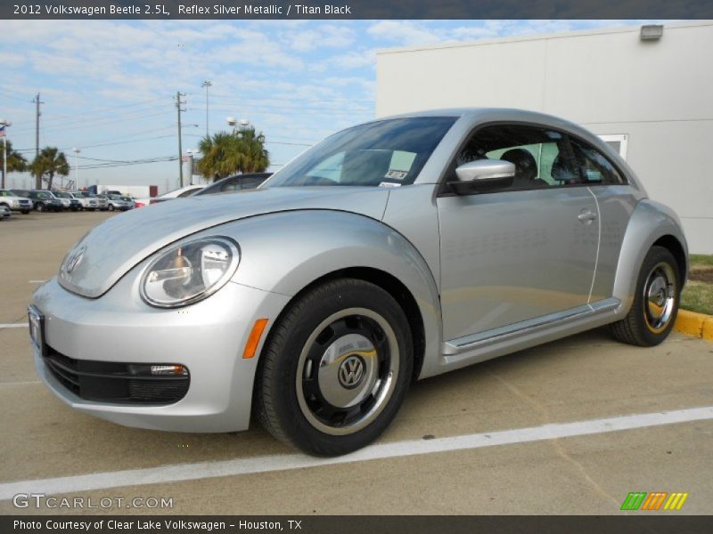 Front 3/4 View of 2012 Beetle 2.5L
