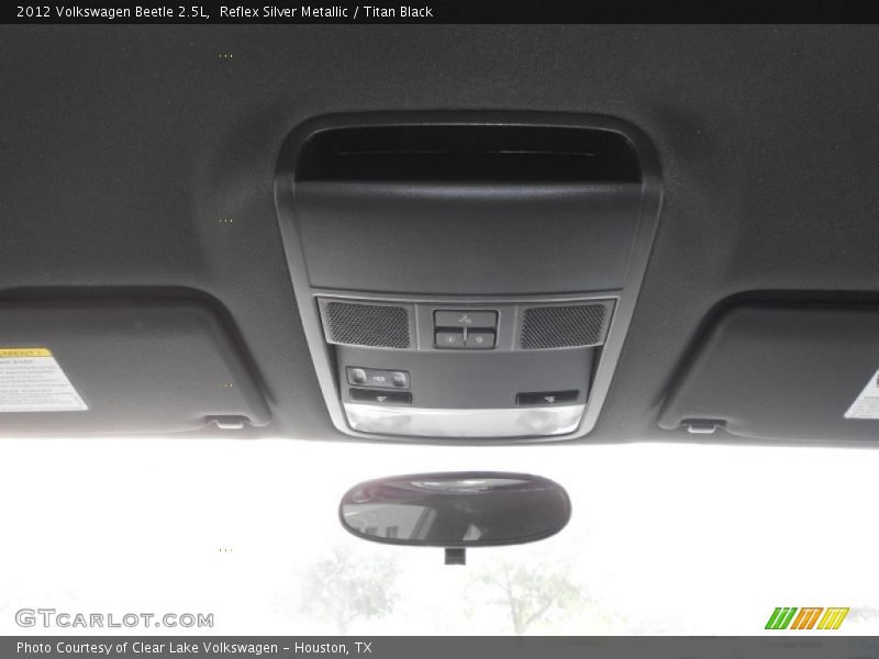 Reflex Silver Metallic / Titan Black 2012 Volkswagen Beetle 2.5L