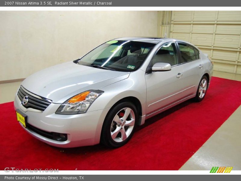 Radiant Silver Metallic / Charcoal 2007 Nissan Altima 3.5 SE