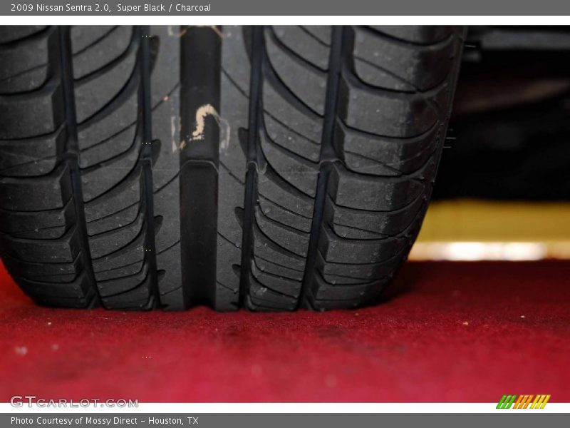 Super Black / Charcoal 2009 Nissan Sentra 2.0