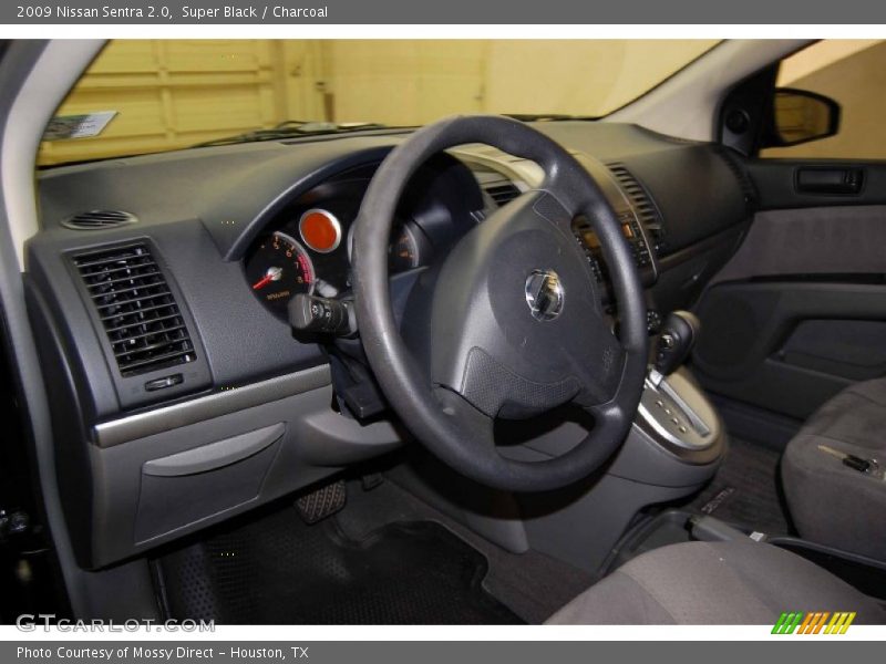 Super Black / Charcoal 2009 Nissan Sentra 2.0