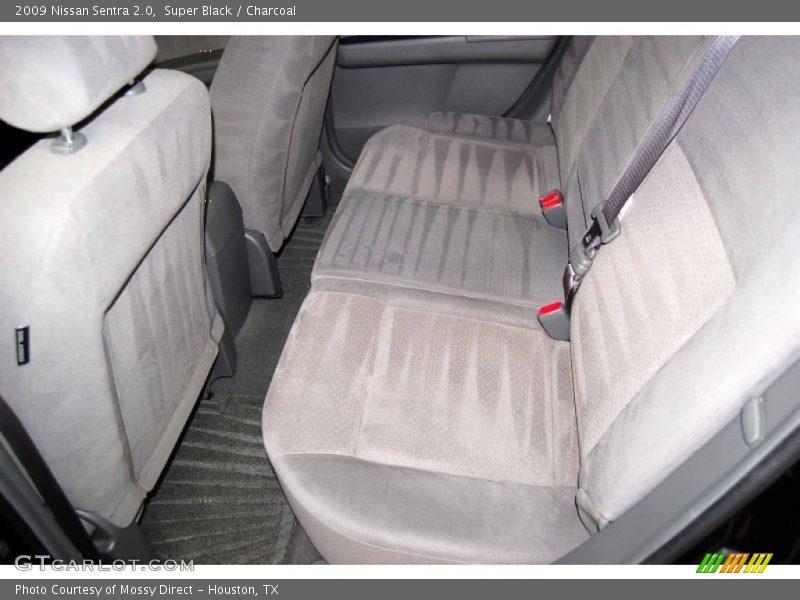 Super Black / Charcoal 2009 Nissan Sentra 2.0