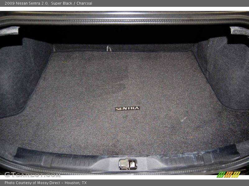 Super Black / Charcoal 2009 Nissan Sentra 2.0