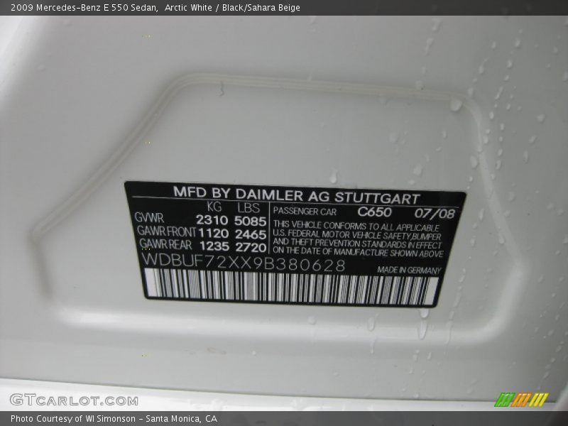 Arctic White / Black/Sahara Beige 2009 Mercedes-Benz E 550 Sedan