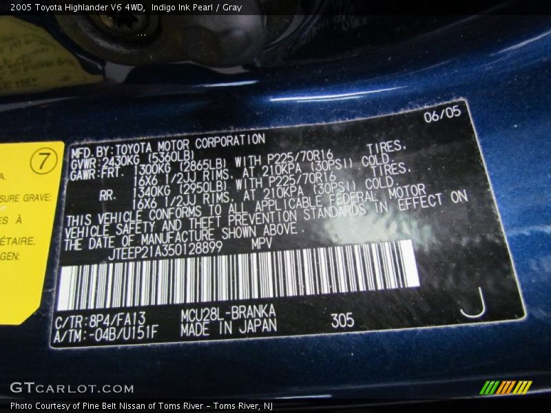 Indigo Ink Pearl / Gray 2005 Toyota Highlander V6 4WD