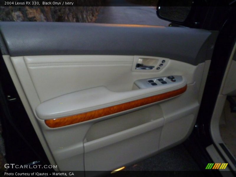 Black Onyx / Ivory 2004 Lexus RX 330