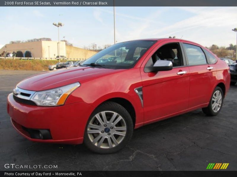 Vermillion Red / Charcoal Black 2008 Ford Focus SE Sedan
