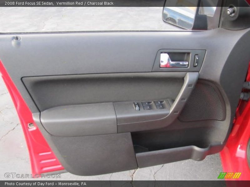 Vermillion Red / Charcoal Black 2008 Ford Focus SE Sedan