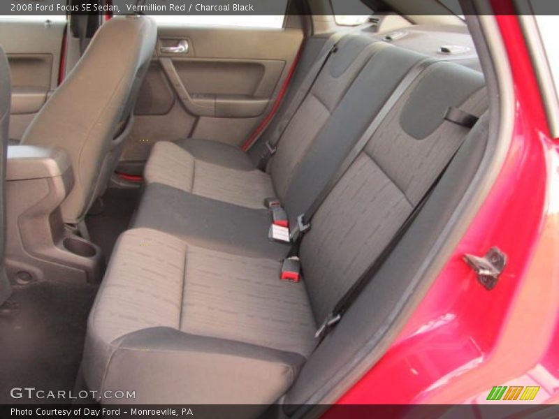 Vermillion Red / Charcoal Black 2008 Ford Focus SE Sedan