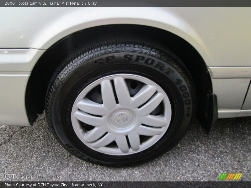 Lunar Mist Metallic / Gray 2000 Toyota Camry LE