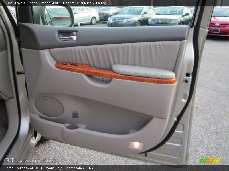 Door Panel of 2009 Sienna Limited AWD