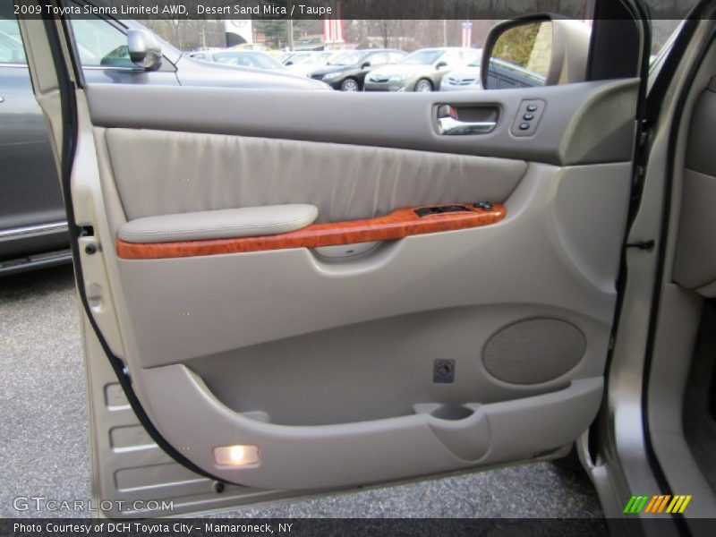 Door Panel of 2009 Sienna Limited AWD