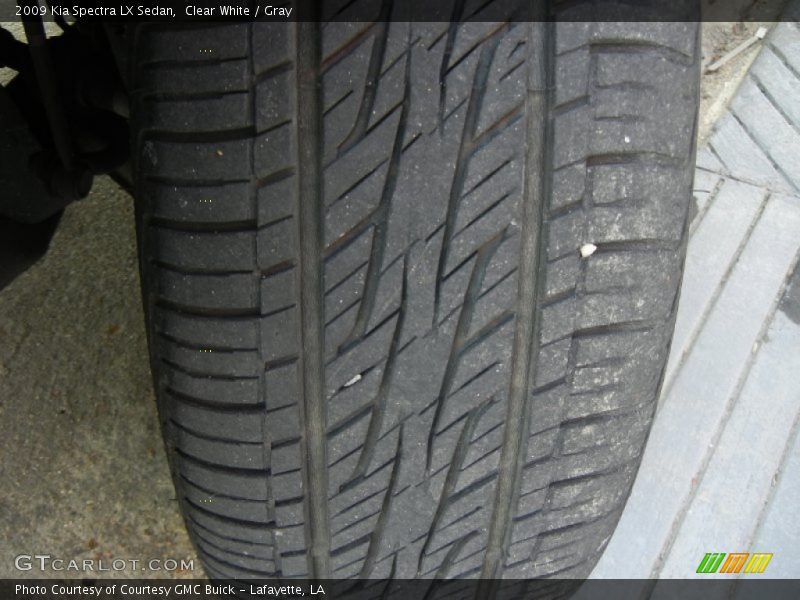 Clear White / Gray 2009 Kia Spectra LX Sedan