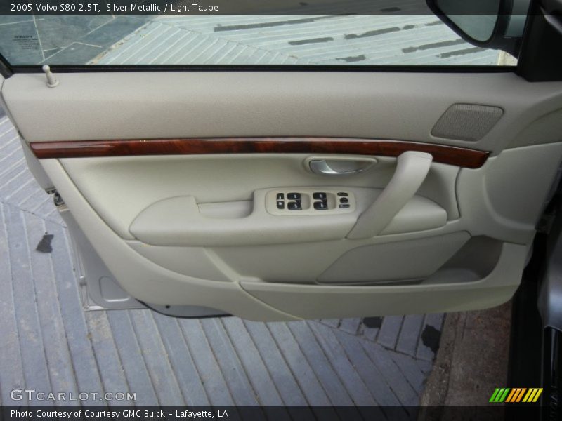 Silver Metallic / Light Taupe 2005 Volvo S80 2.5T